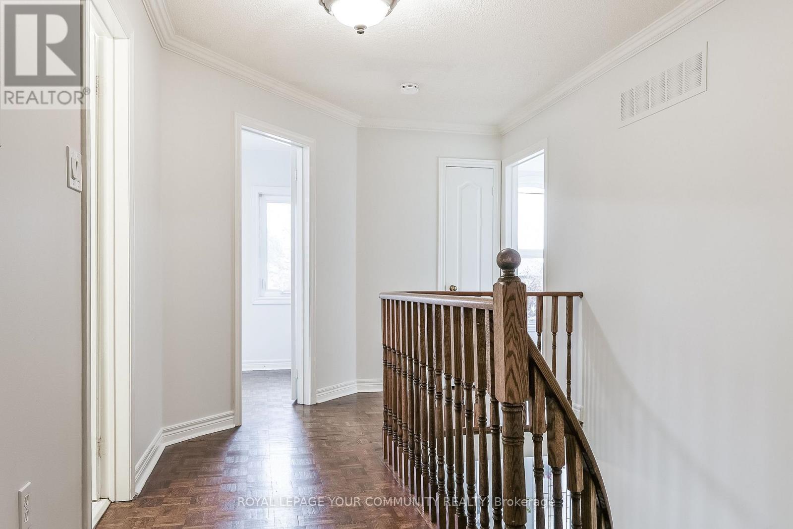 30 Crimson Court, Richmond Hill, Ontario  L4C 0J5 - Photo 19 - N12528222