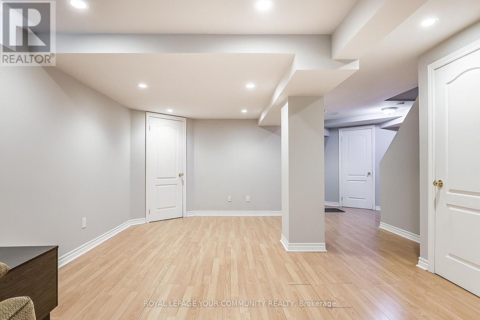 30 Crimson Court, Richmond Hill, Ontario  L4C 0J5 - Photo 36 - N12528222