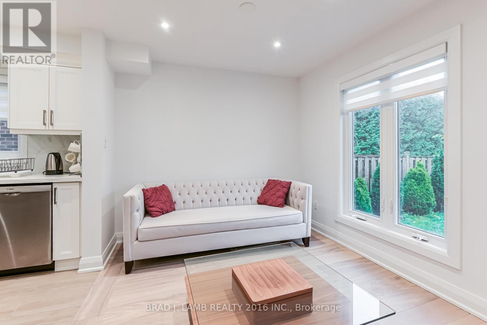 Bed 1 - 54 Campbell Avenue, Vaughan, Ontario  L4J 4Y7 - Photo 15 - N12528226