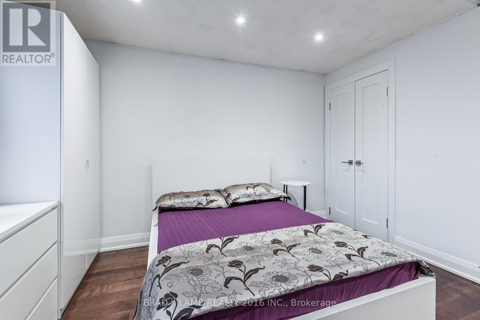 Bed 1 - 54 Campbell Avenue, Vaughan, Ontario  L4J 4Y7 - Photo 25 - N12528226