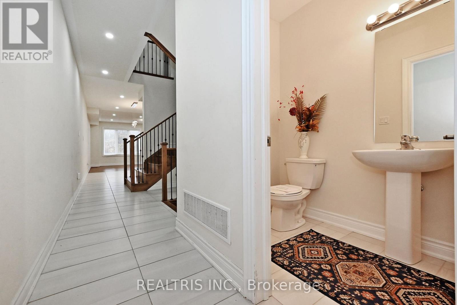 12 Ryler Way, Markham, Ontario  L3S 0E7 - Photo 7 - N12524306