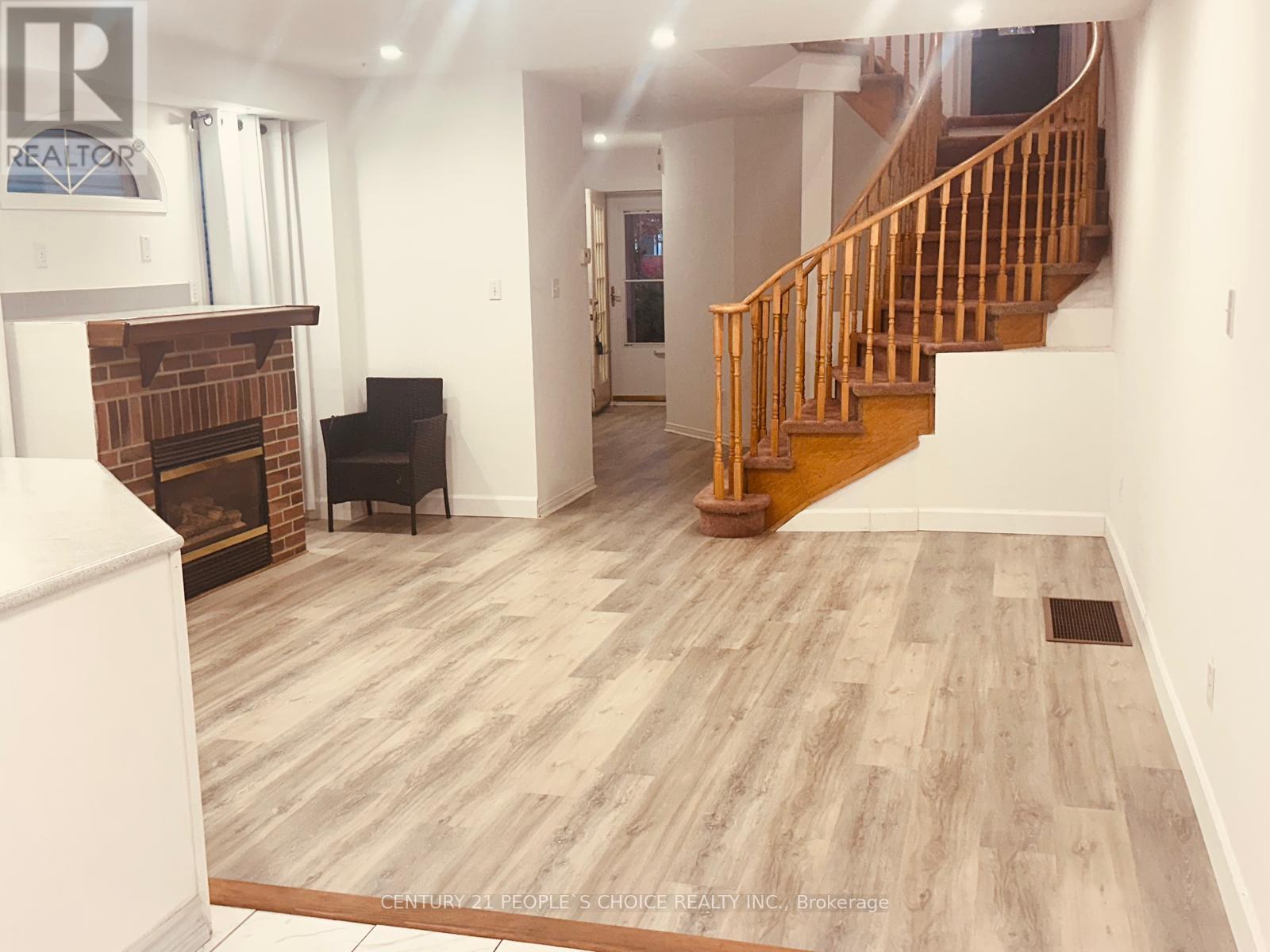 48 Yellow Brick Road, Brampton, Ontario  L6V 4L1 - Photo 3 - W12492958