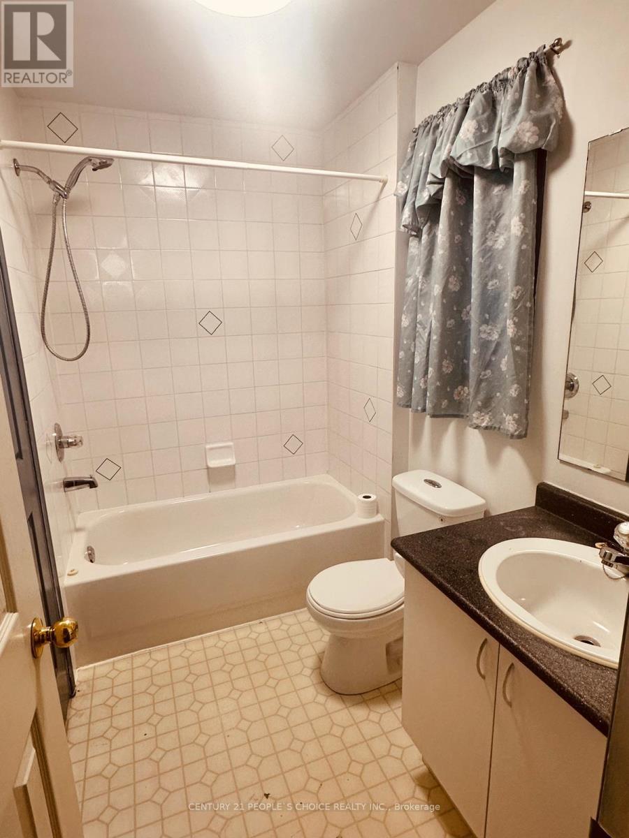 48 Yellow Brick Road, Brampton, Ontario  L6V 4L1 - Photo 21 - W12492958