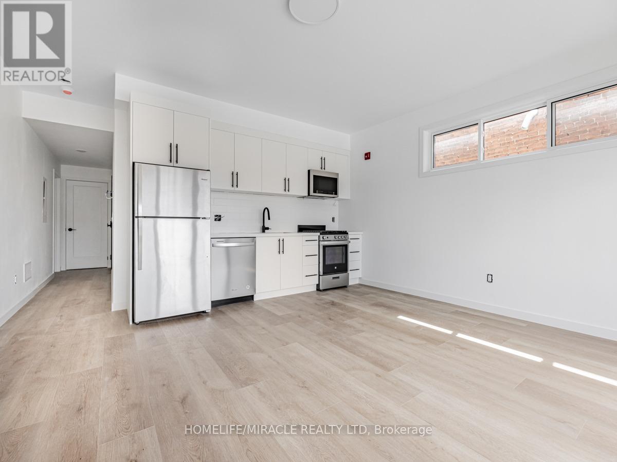 2 - 1103 Dufferin Street, Toronto, Ontario  M6H 4B5 - Photo 4 - W12523338