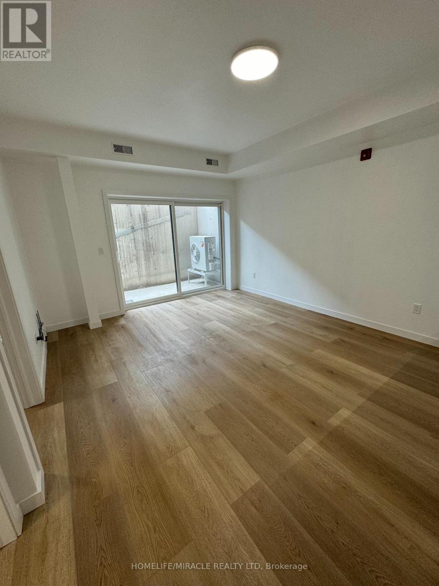 2 - 1103 Dufferin Street, Toronto, Ontario  M6H 4B5 - Photo 6 - W12523338