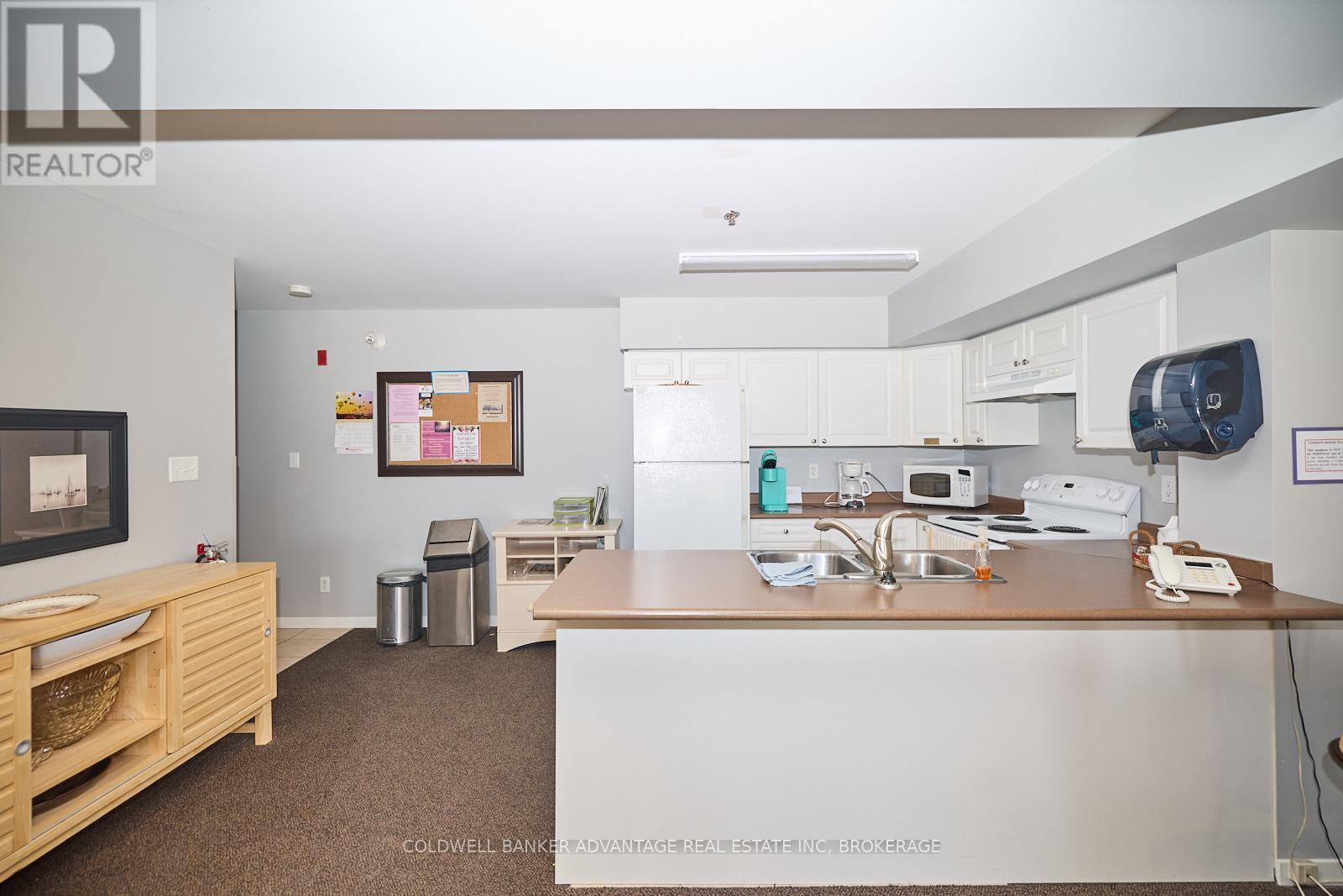 1204 - 330 Prince Charles Drive S, Welland, Ontario L3C 7B3 - Photo 25 - X12528420