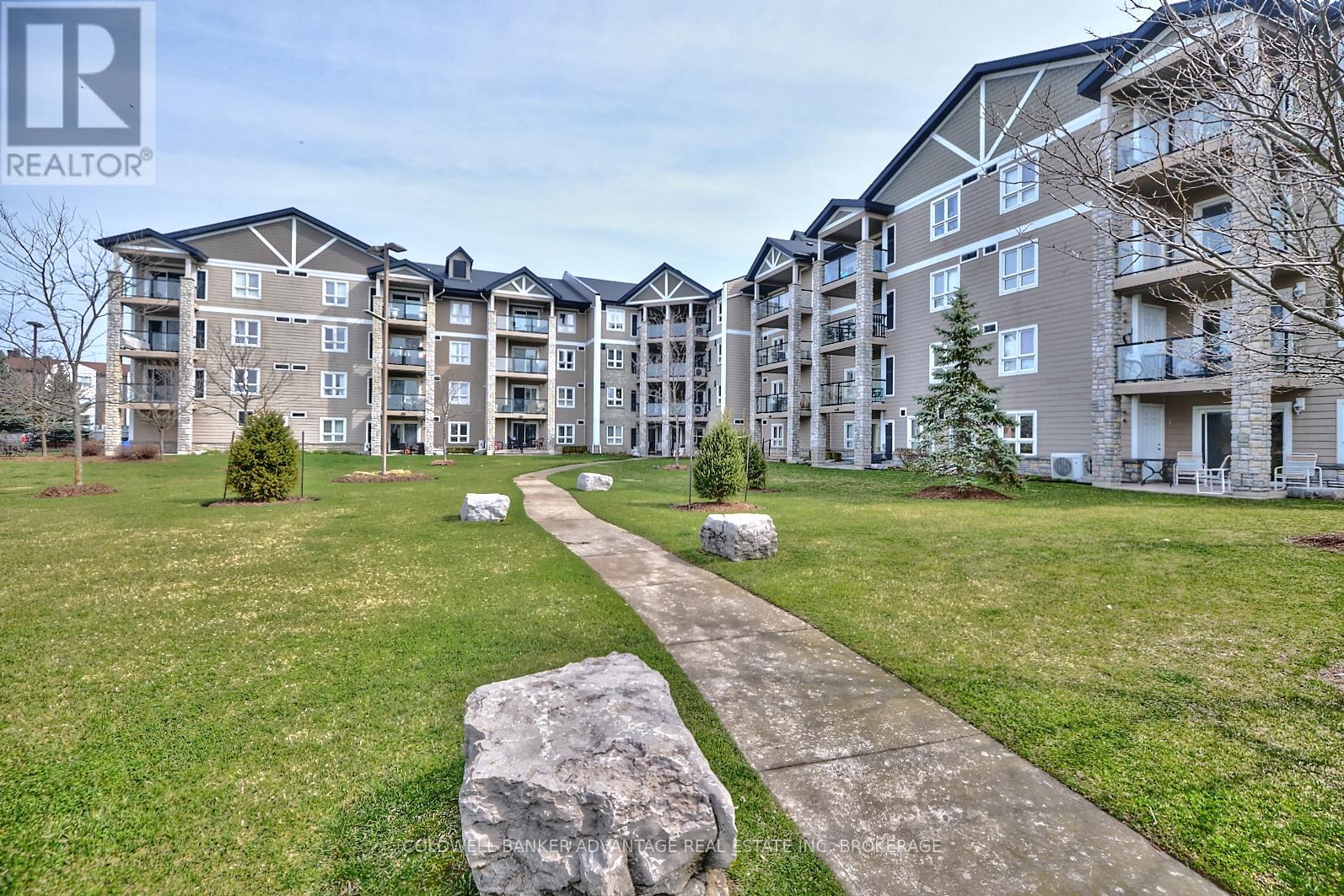 1204 - 330 Prince Charles Drive S, Welland, Ontario L3C 7B3 - Photo 29 - X12528420