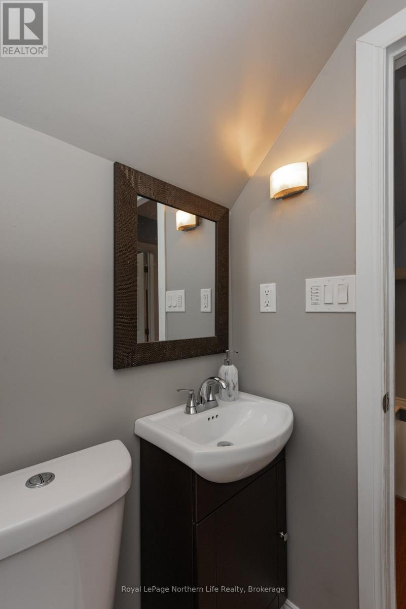 737 Wyld Street, North Bay, Ontario P1B 2A2 - Photo 25 - X12528504