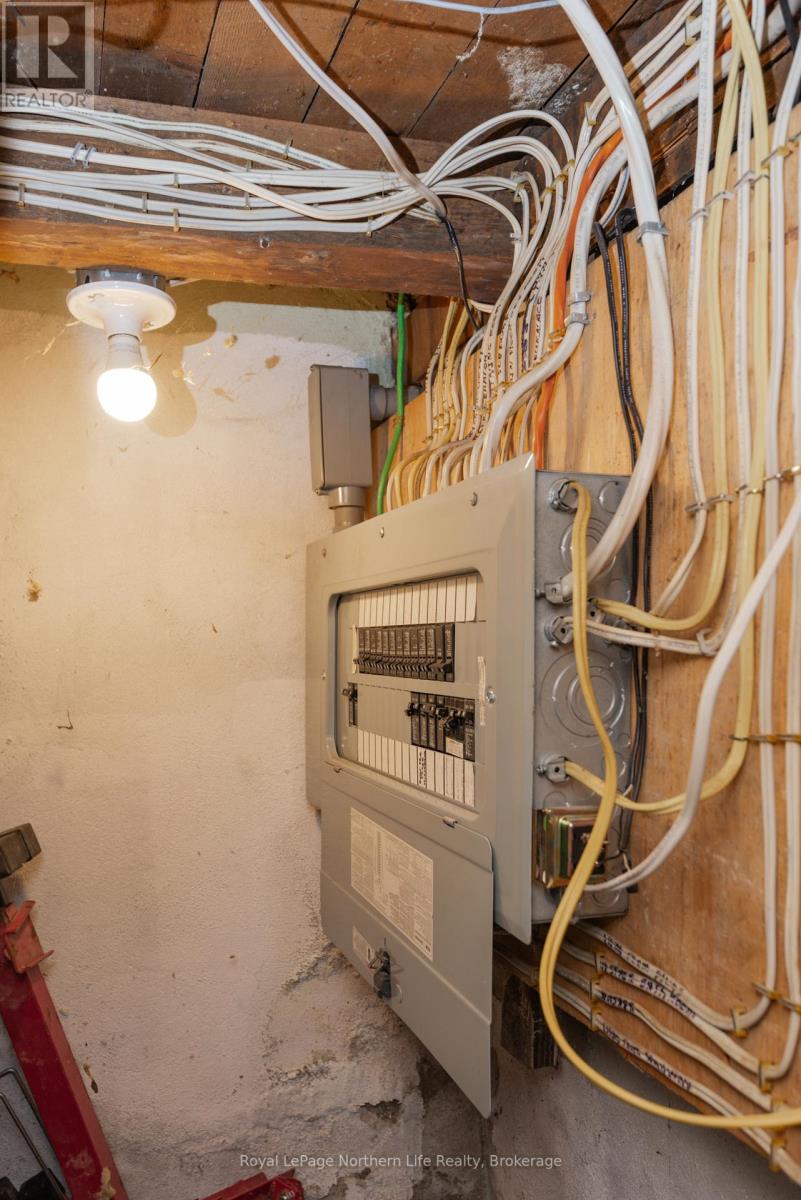 737 Wyld Street, North Bay, Ontario P1B 2A2 - Photo 26 - X12528504