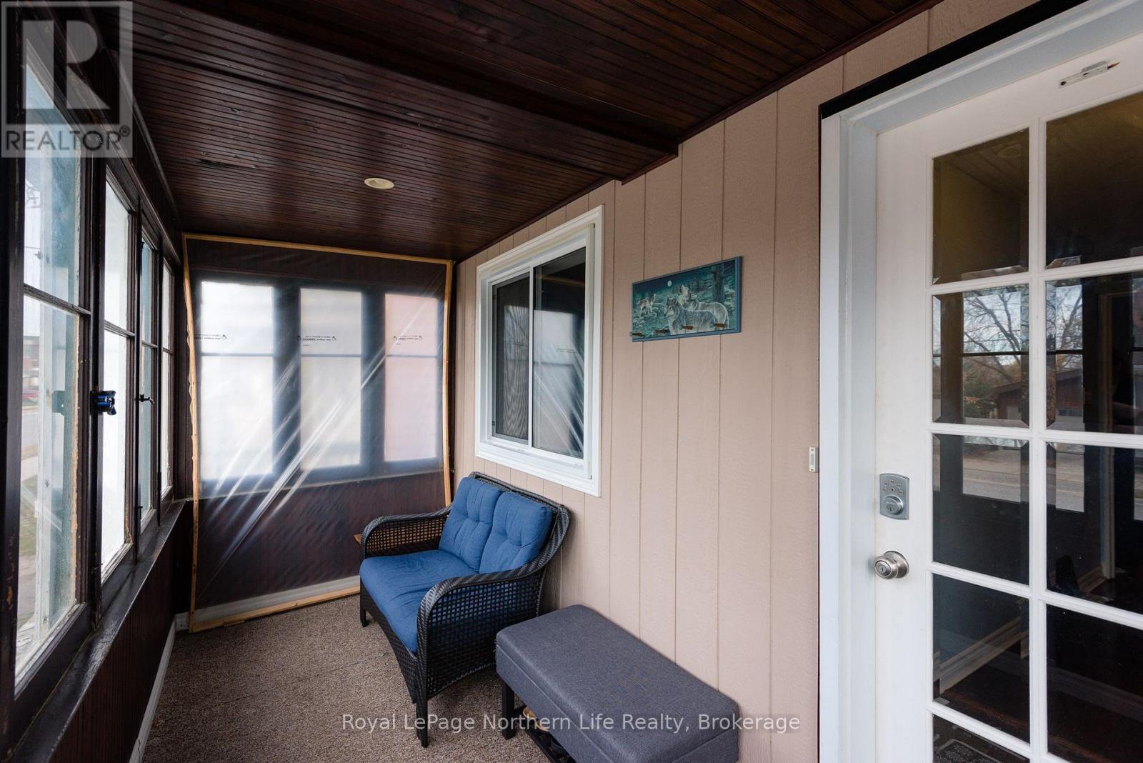 737 Wyld Street, North Bay, Ontario P1B 2A2 - Photo 5 - X12528504