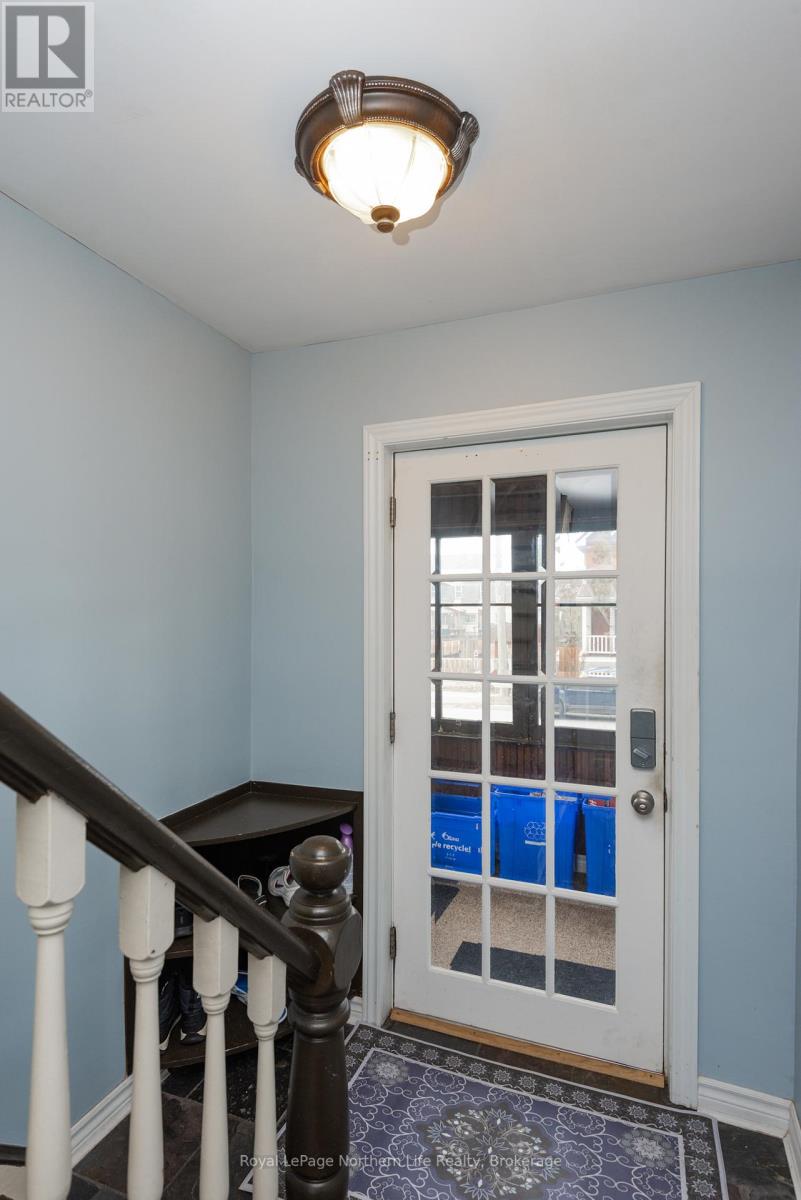 737 Wyld Street, North Bay, Ontario P1B 2A2 - Photo 6 - X12528504