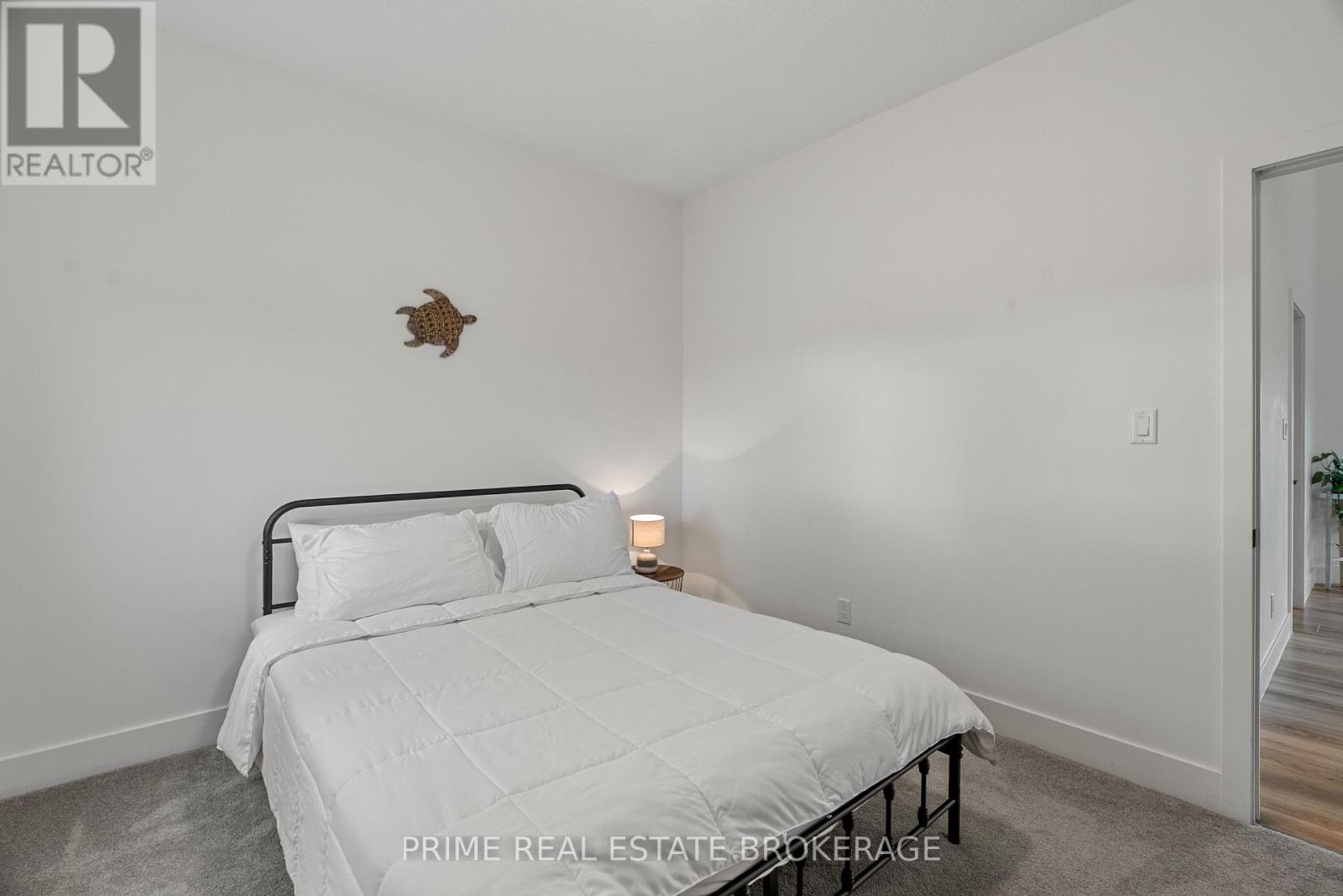 33977 Kildeer Drive, Bluewater, Ontario  N0M 1N0 - Photo 32 - X12519658