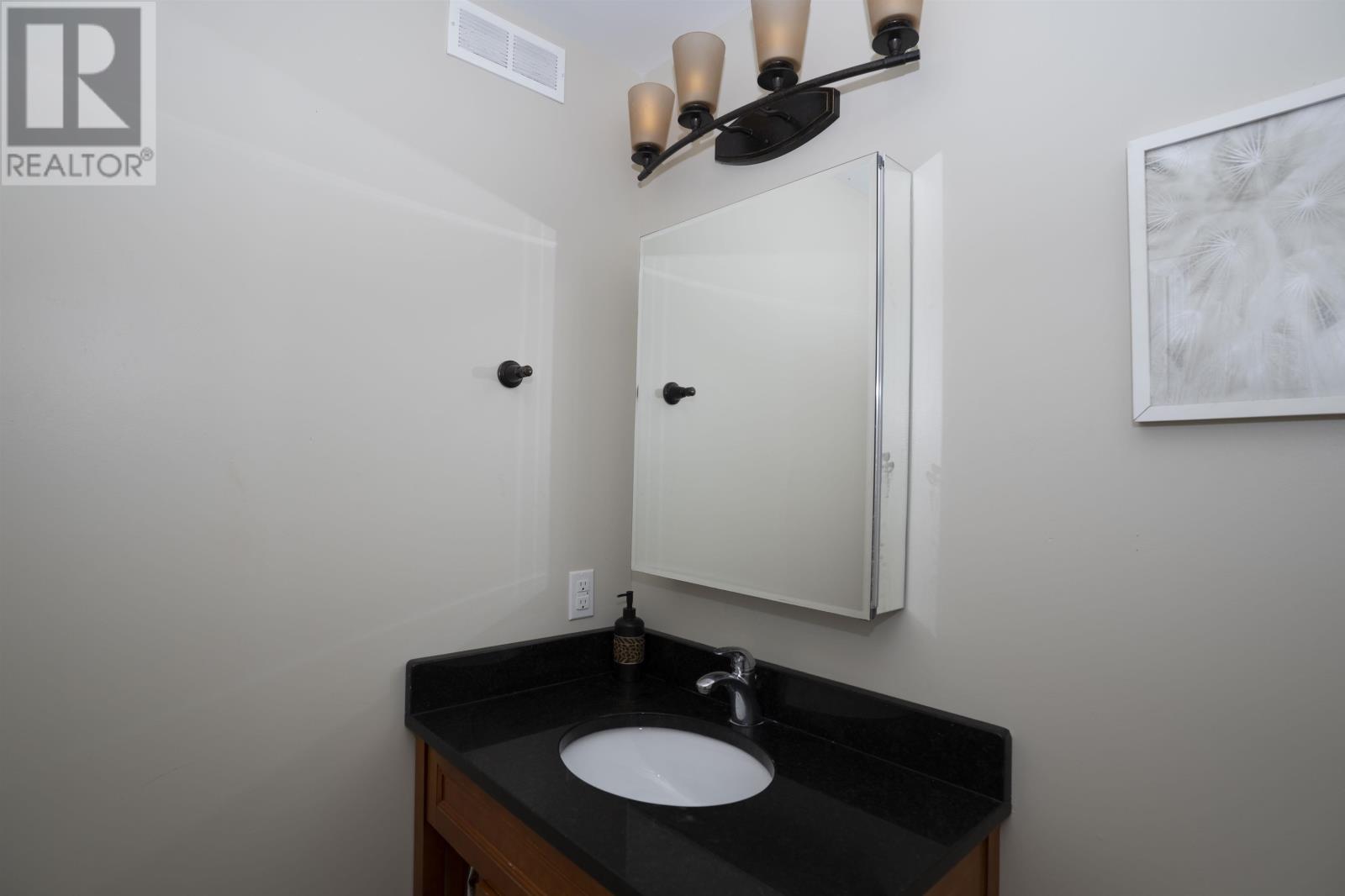 524 Fireweed Bay, Thunder Bay, Ontario P7G 0A6 - Photo 25 - TB253434