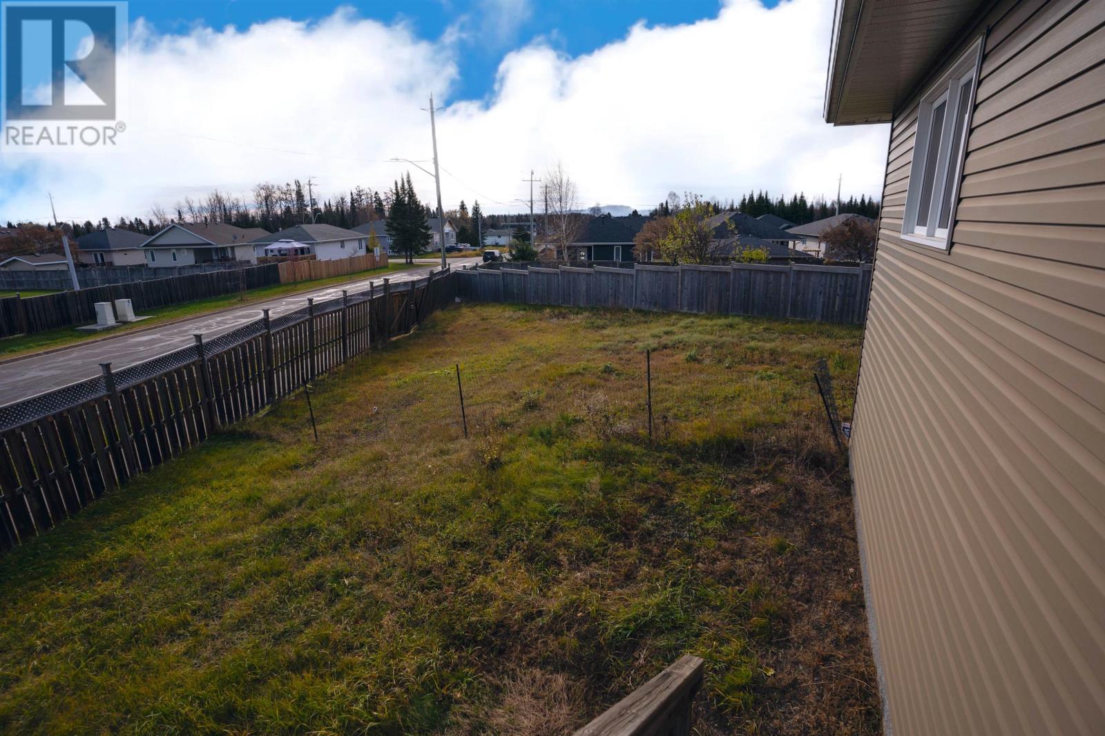 524 Fireweed Bay, Thunder Bay, Ontario P7G 0A6 - Photo 44 - TB253434