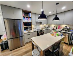 201 10778 138 STREET, Surrey, British Columbia