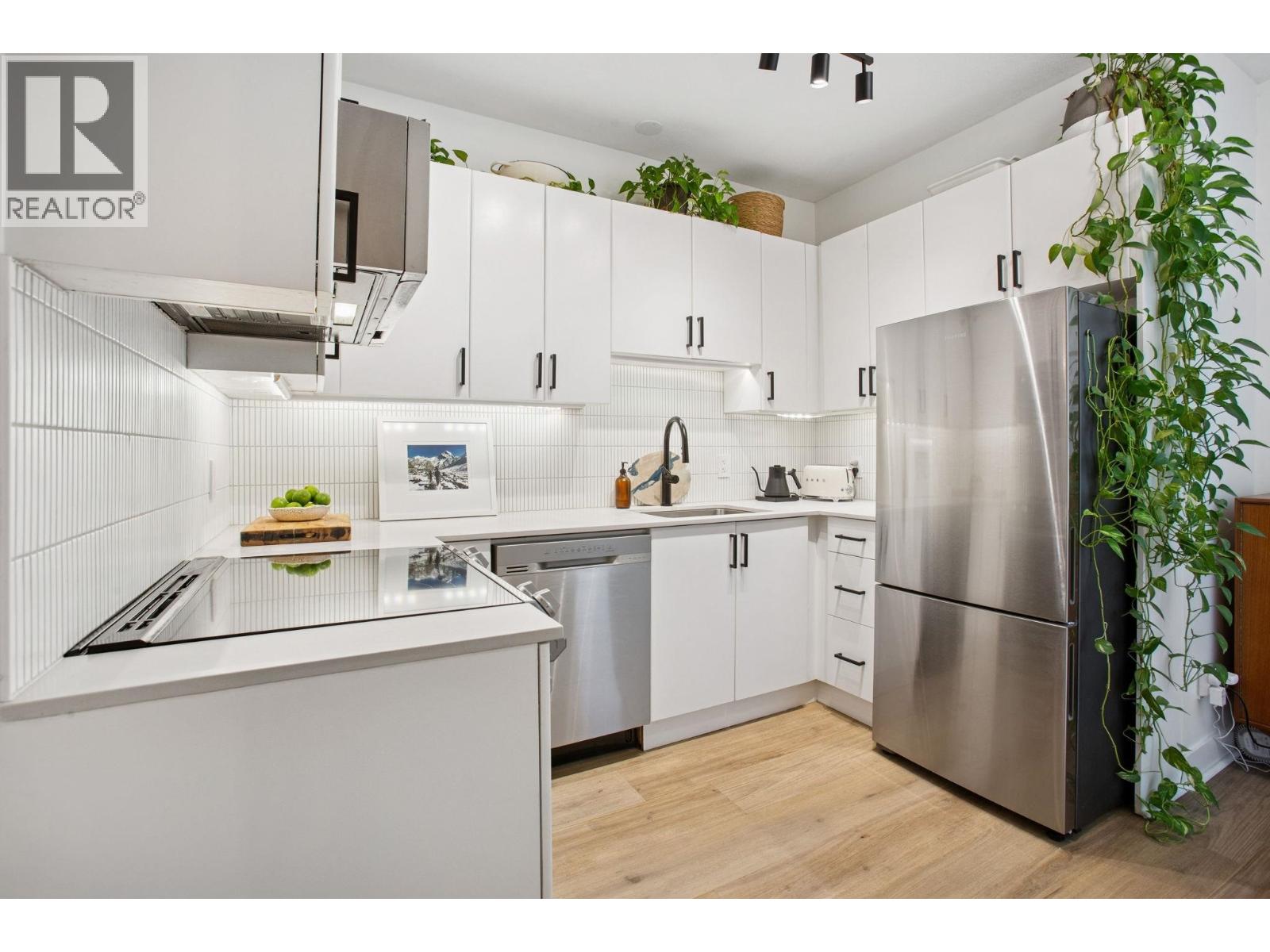 308 688 E 17th Avenue, Vancouver, British Columbia  V5V 0A8 - Photo 6 - R3044302