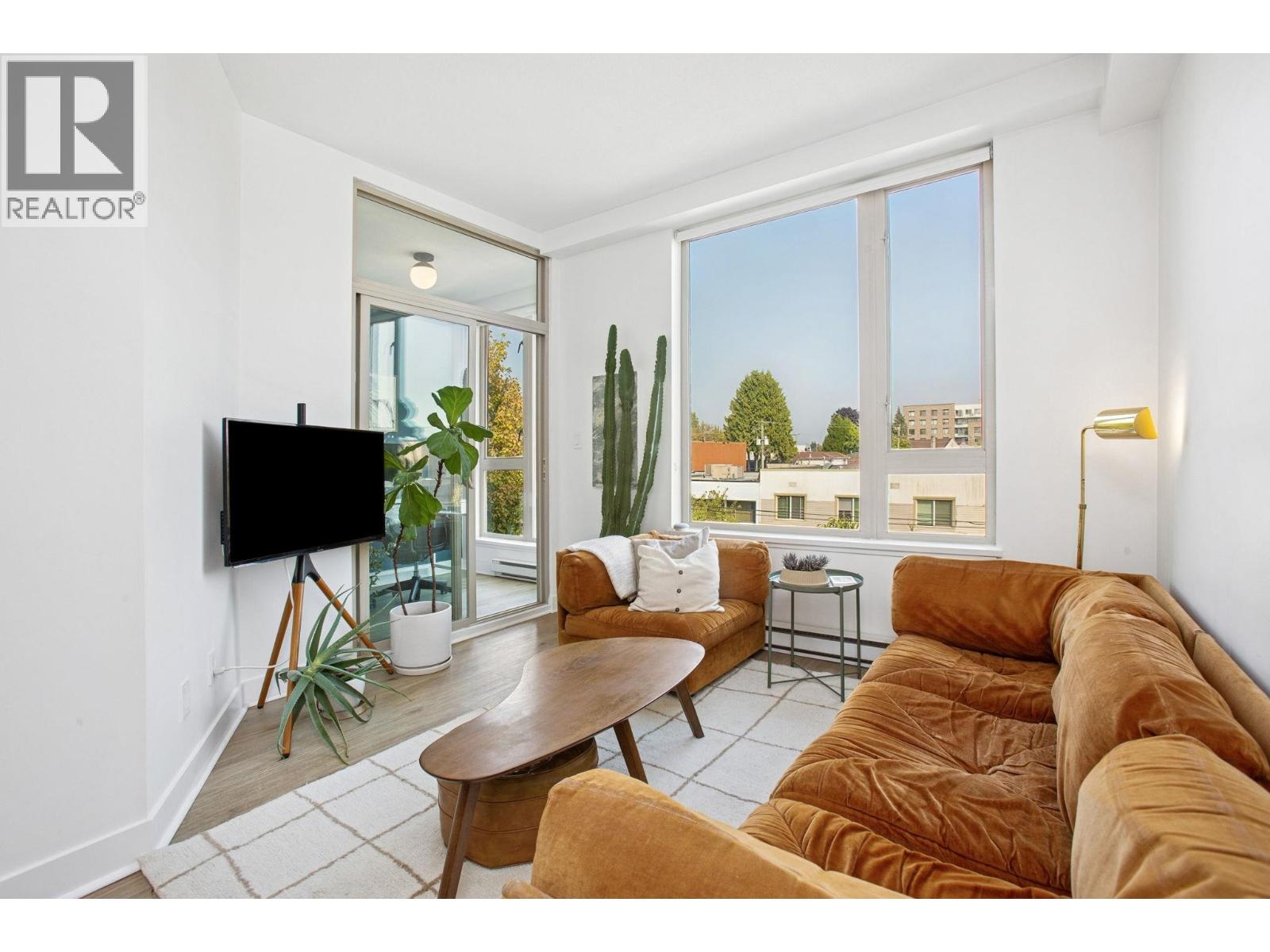 308 688 E 17th Avenue, Vancouver, British Columbia  V5V 0A8 - Photo 4 - R3044302