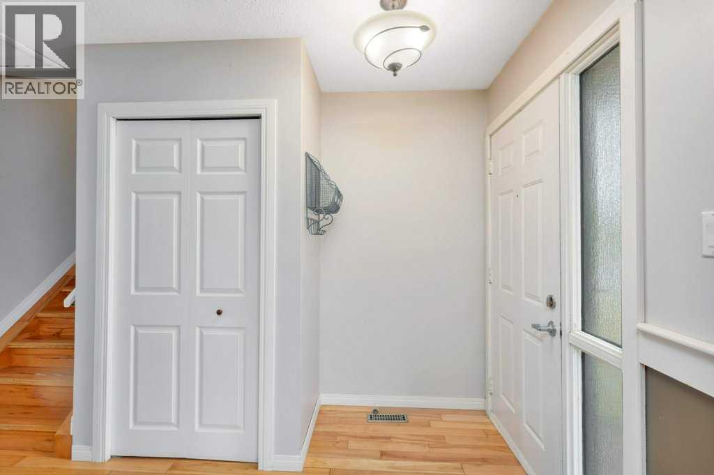 7 Nellis Avenue, Red Deer, Alberta  T4P 2C2 - Photo 3 - A2262464