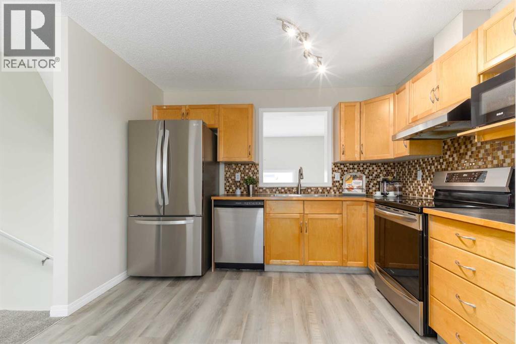 126 Everhollow Heights Sw, Calgary, Alberta  T2Y 5B4 - Photo 13 - A2264586