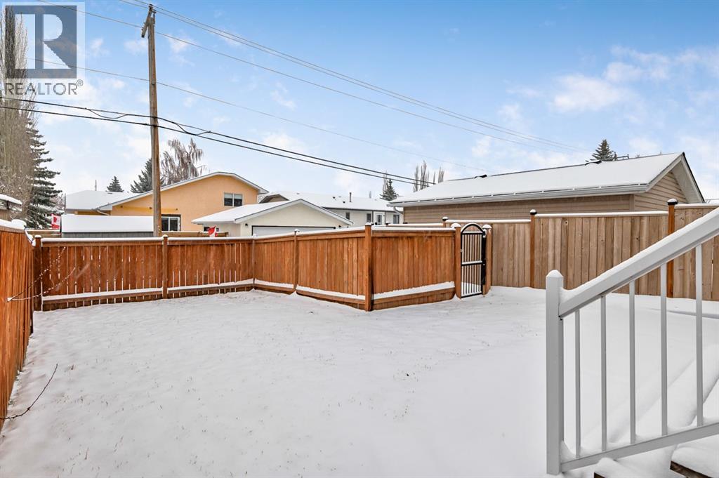 11 Maplewood Green, Strathmore, Alberta  T2K 1X3 - Photo 30 - A2268318