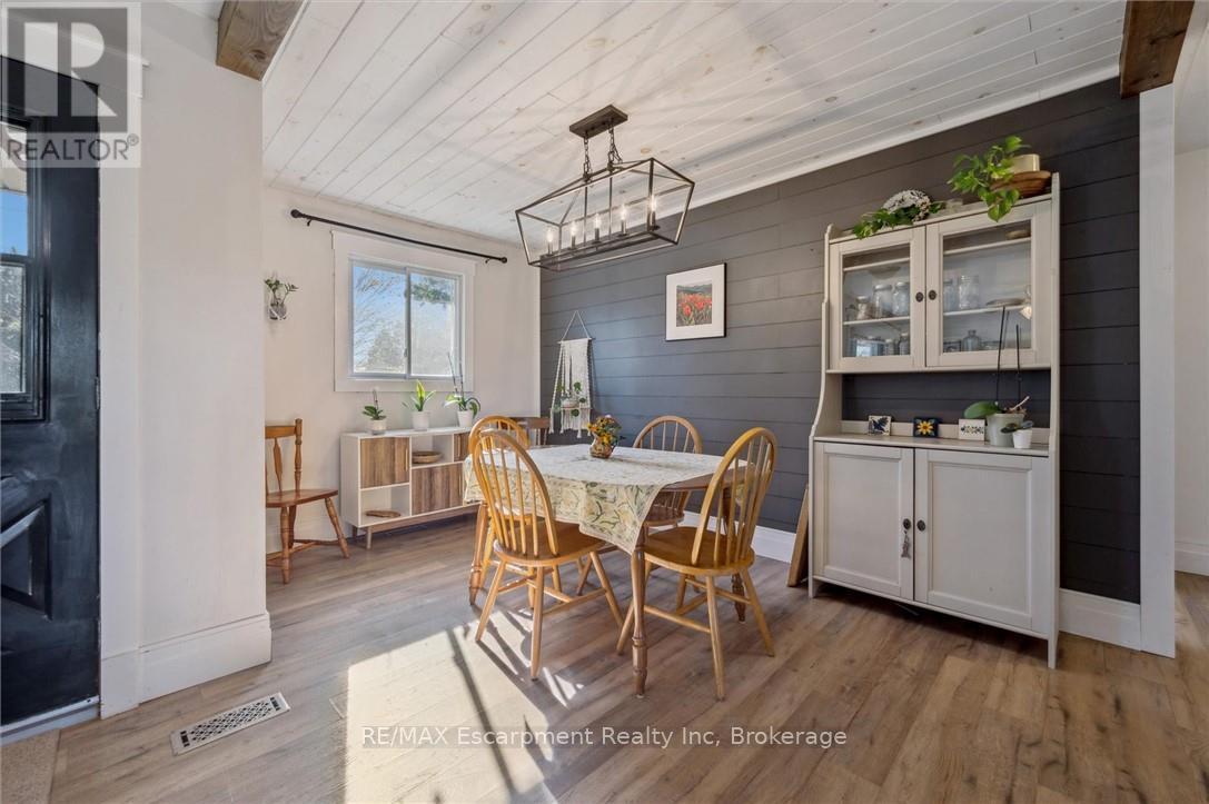 323135 Durham Road E, West Grey, Ontario  N0G 1R0 - Photo 10 - X12528278