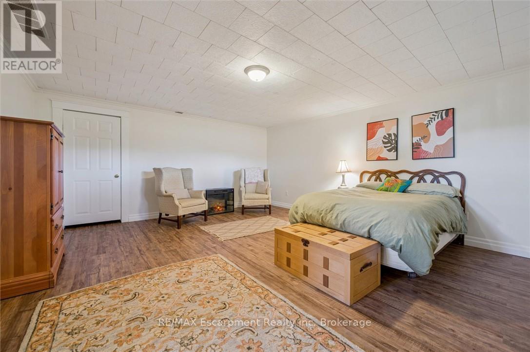 323135 Durham Road E, West Grey, Ontario  N0G 1R0 - Photo 20 - X12528278