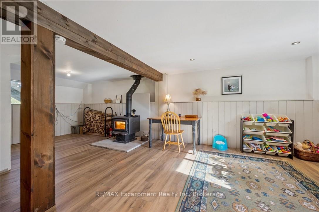 323135 Durham Road E, West Grey, Ontario  N0G 1R0 - Photo 23 - X12528278