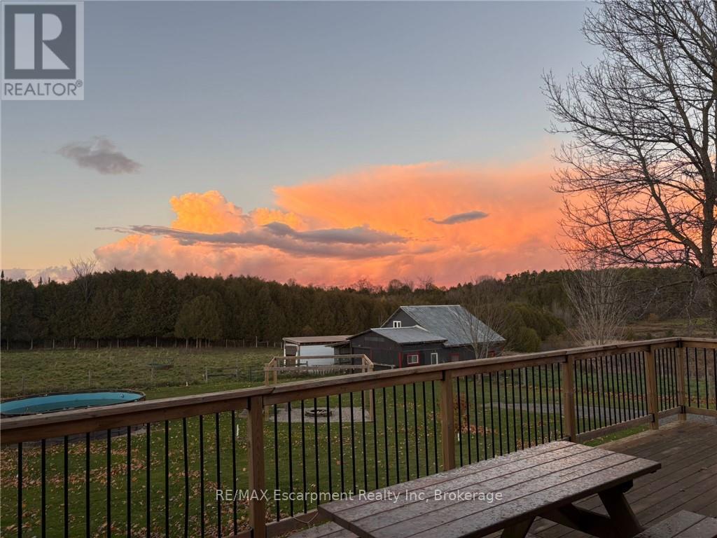 323135 Durham Road E, West Grey, Ontario  N0G 1R0 - Photo 31 - X12528278