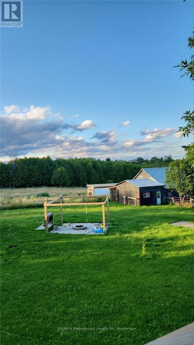 323135 Durham Road E, West Grey, Ontario  N0G 1R0 - Photo 38 - X12528278