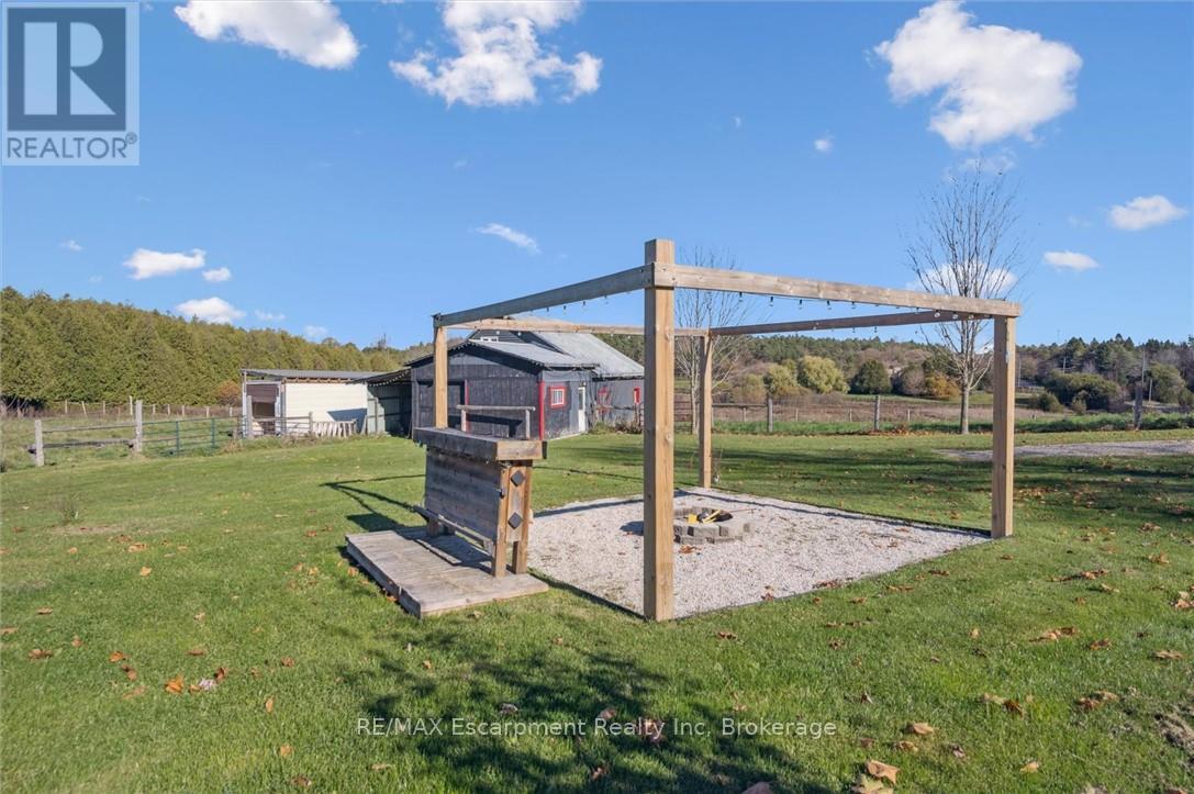 323135 Durham Road E, West Grey, Ontario  N0G 1R0 - Photo 39 - X12528278