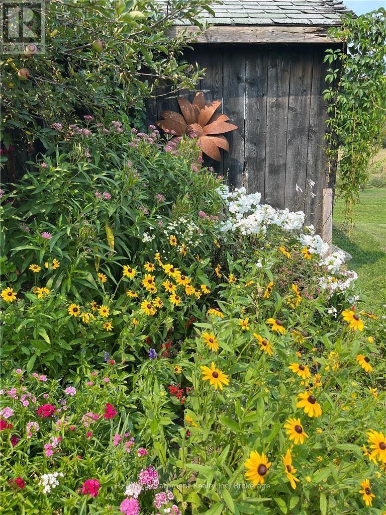 323135 Durham Road E, West Grey, Ontario  N0G 1R0 - Photo 43 - X12528278