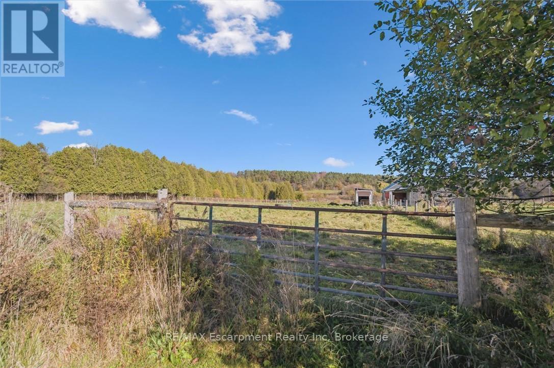 323135 Durham Road E, West Grey, Ontario  N0G 1R0 - Photo 45 - X12528278