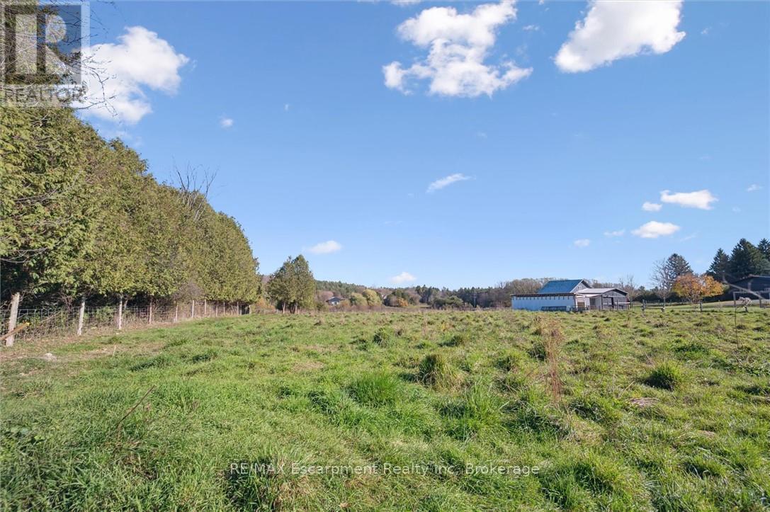 323135 Durham Road E, West Grey, Ontario  N0G 1R0 - Photo 46 - X12528278