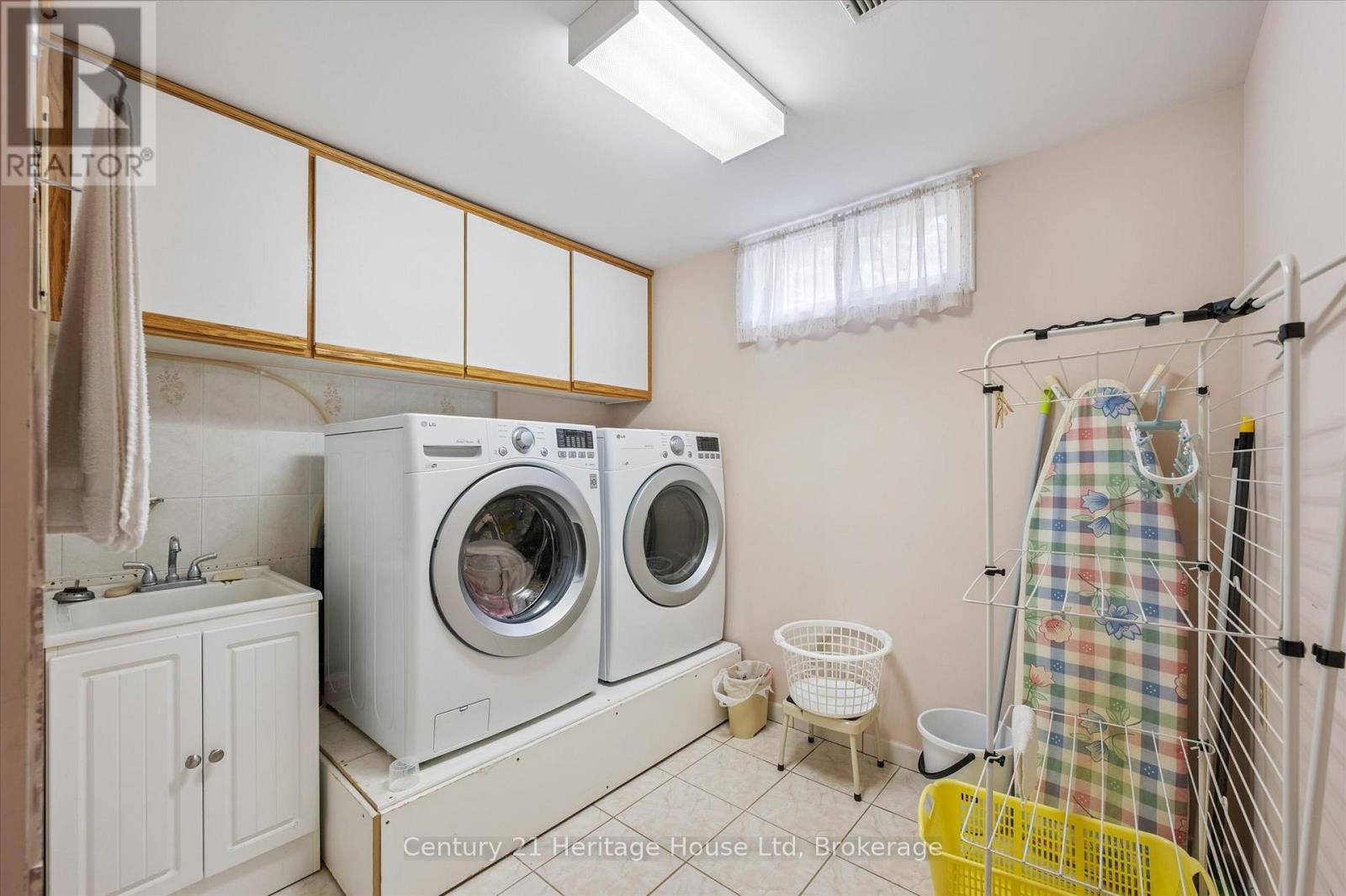 17 Dalebrook Place, Guelph, Ontario  N1E 1A7 - Photo 31 - X12528372