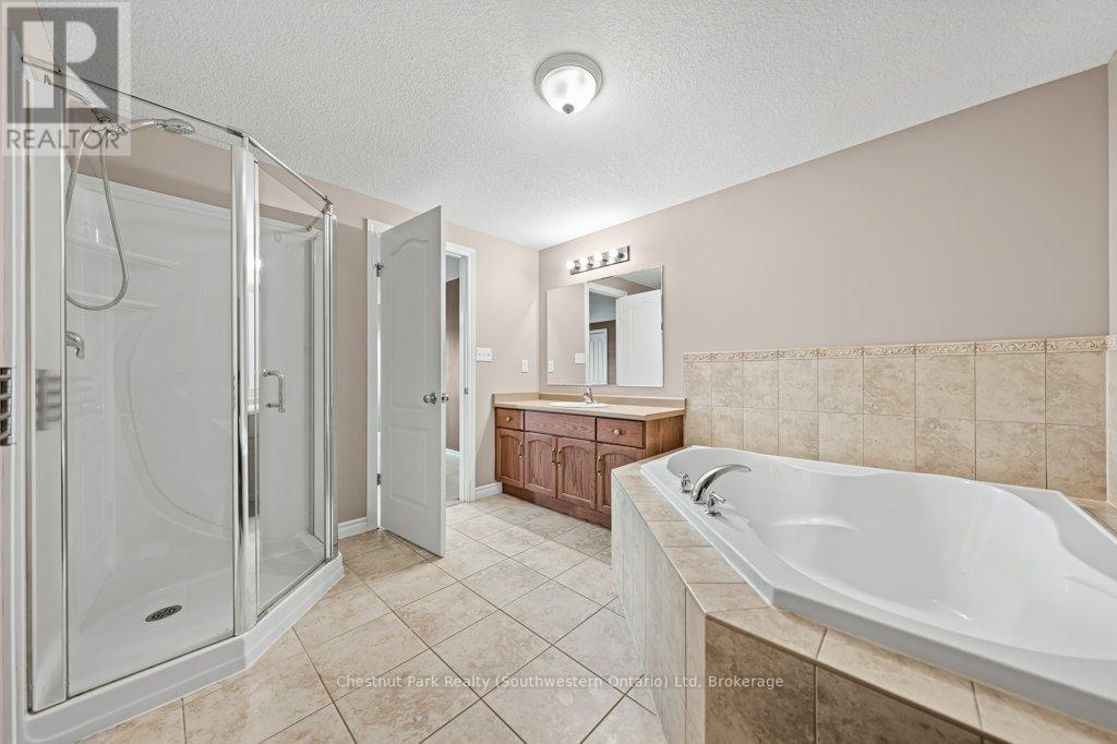 274 Severn Drive, Guelph, Ontario  N1E 0E8 - Photo 21 - X12528474