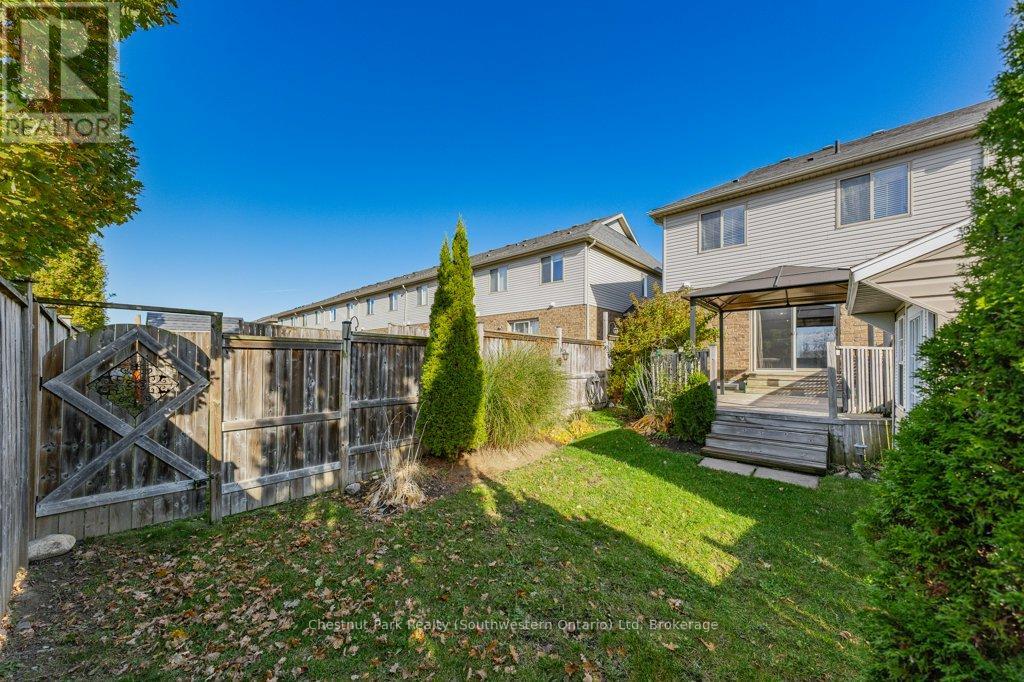 274 Severn Drive, Guelph, Ontario  N1E 0E8 - Photo 32 - X12528474