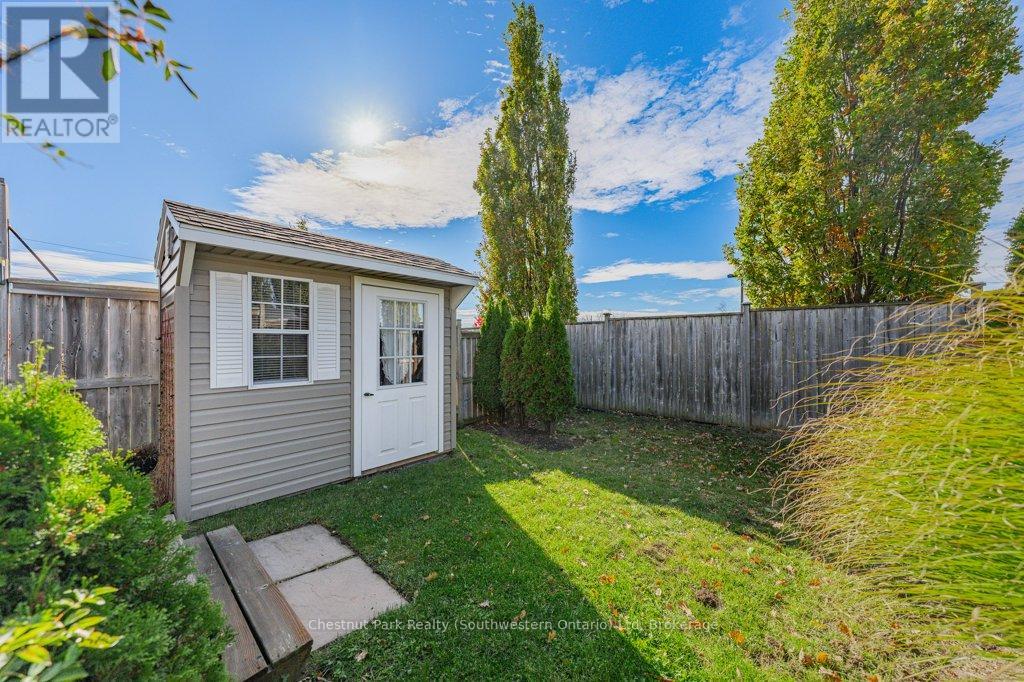 274 Severn Drive, Guelph, Ontario  N1E 0E8 - Photo 34 - X12528474