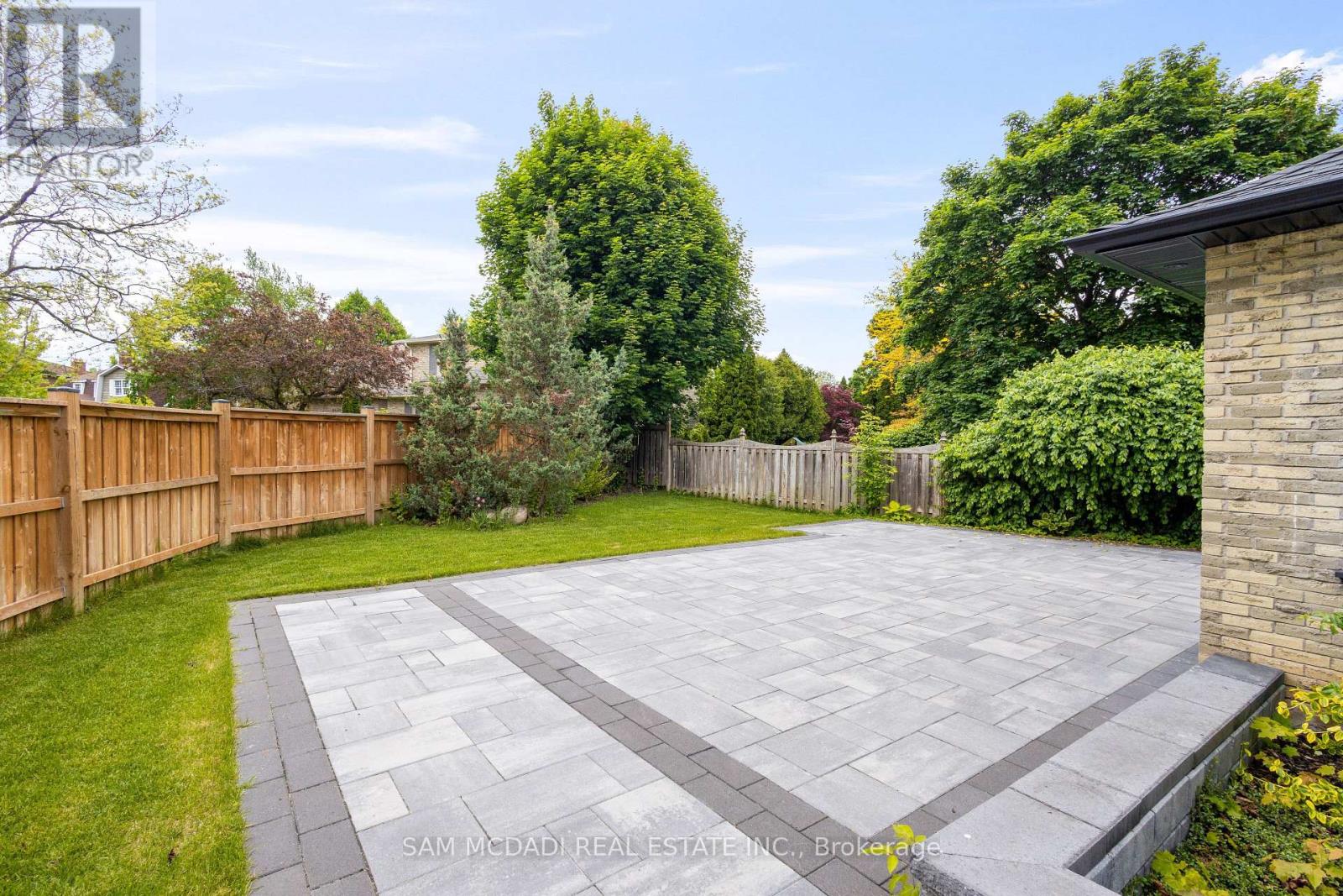 2535 Robin Drive, Mississauga, Ontario  L5K 2G2 - Photo 40 - W12528088