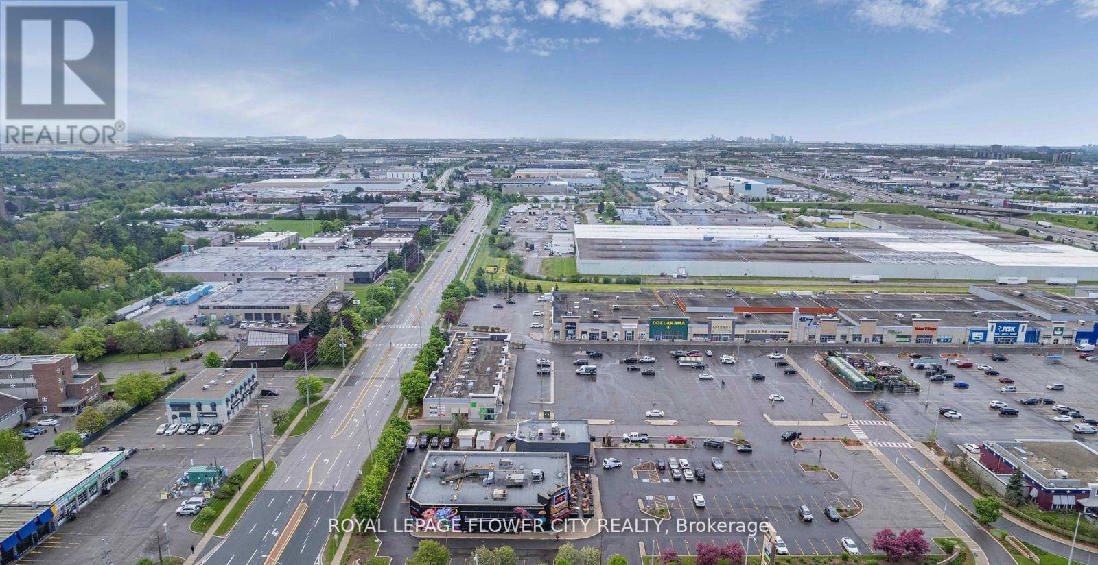 603 - 10 Laurelcrest Street, Brampton, Ontario  L6S 5Y3 - Photo 11 - W12528104