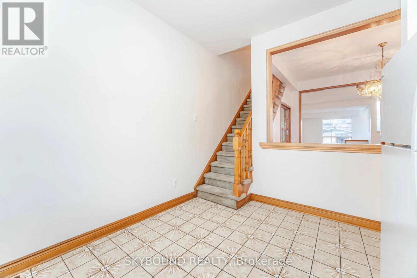 52 Ford Street, Toronto, Ontario  M6N 3A1 - Photo 12 - W12528138