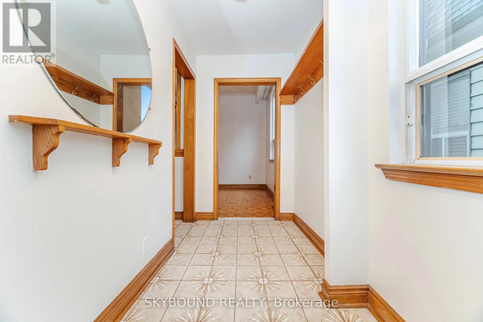52 Ford Street, Toronto, Ontario  M6N 3A1 - Photo 6 - W12528138