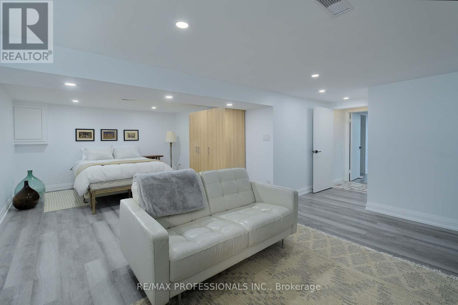 17 Beaver Bend Crescent, Toronto, Ontario  M9B 5P7 - Photo 26 - W12528188