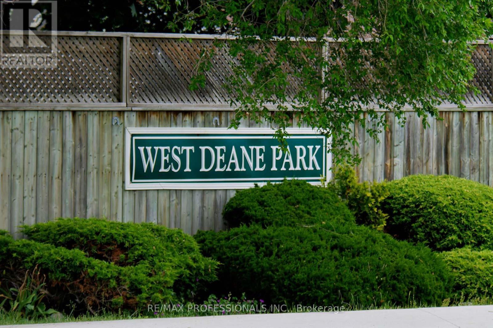 17 Beaver Bend Crescent, Toronto, Ontario  M9B 5P7 - Photo 36 - W12528188