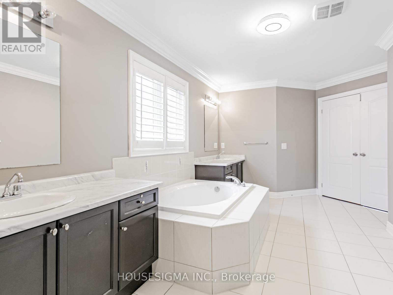 12 Bear Run Road, Brampton, Ontario  L6X 2Y9 - Photo 20 - W12528194