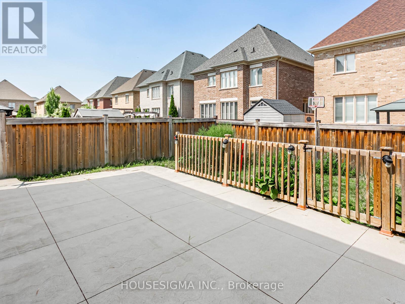 12 Bear Run Road, Brampton, Ontario  L6X 2Y9 - Photo 49 - W12528194