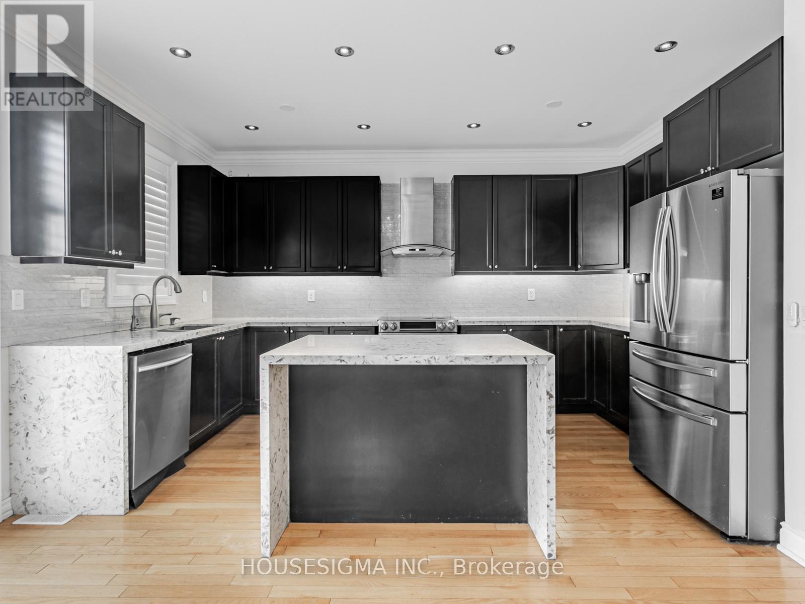 12 Bear Run Road, Brampton, Ontario  L6X 2Y9 - Photo 8 - W12528194