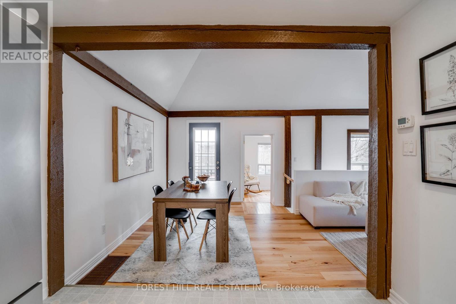 4053 Old Dundas Street, Toronto, Ontario  M6S 2R5 - Photo 13 - W12528208