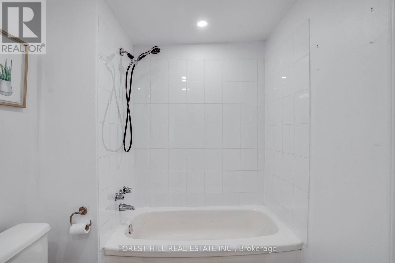 4053 Old Dundas Street, Toronto, Ontario  M6S 2R5 - Photo 24 - W12528208