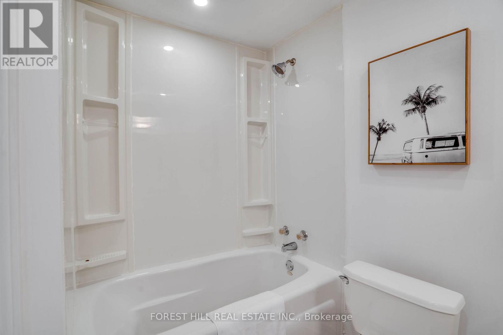 4053 Old Dundas Street, Toronto, Ontario  M6S 2R5 - Photo 34 - W12528208