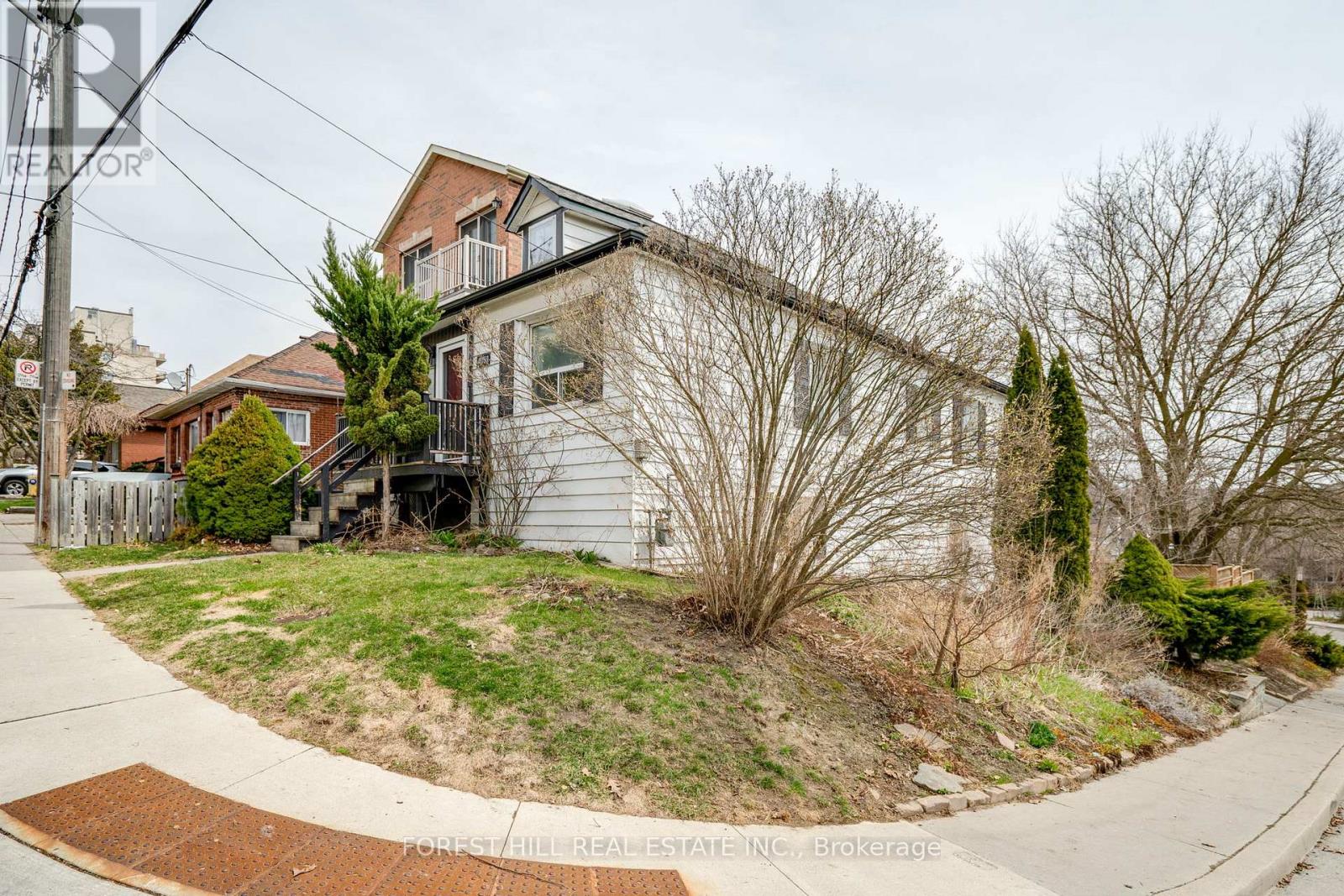 4053 Old Dundas Street, Toronto, Ontario  M6S 2R5 - Photo 40 - W12528208